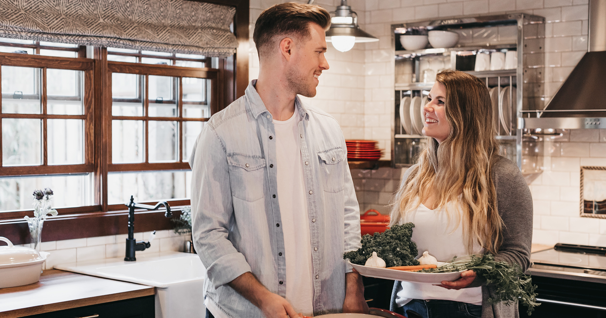 SIMPLE HOLIDAY TRADITIONS FOR COUPLES
